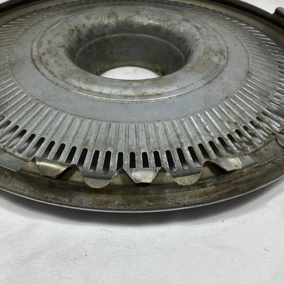 Vintage '69 Buick Wildcat Hubcap 15” Wheel Hub Cap OEM Part - Picture 3 of 7